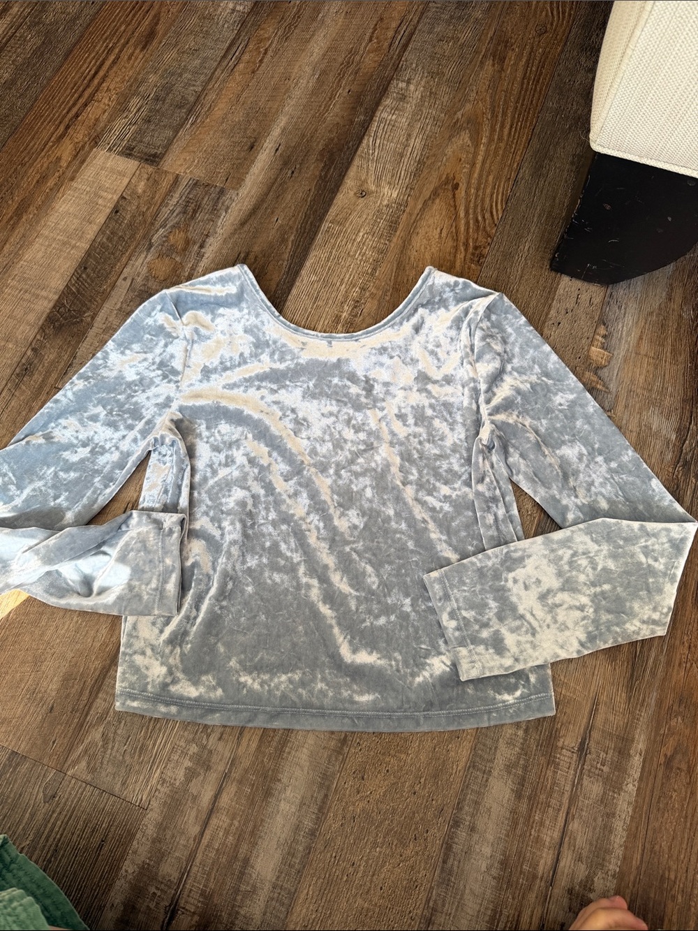Gap velvet shimmery icy blue long sleeve top size girls 12